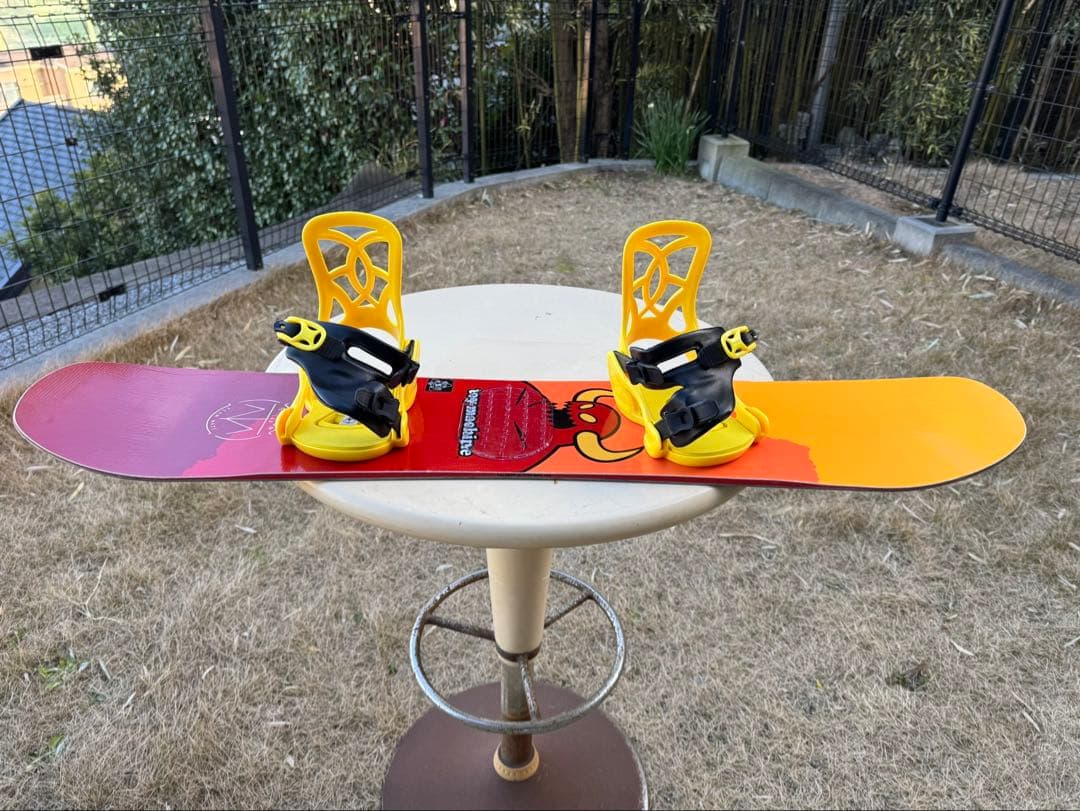 中古美品 SALOMONキッズスノーボード3点