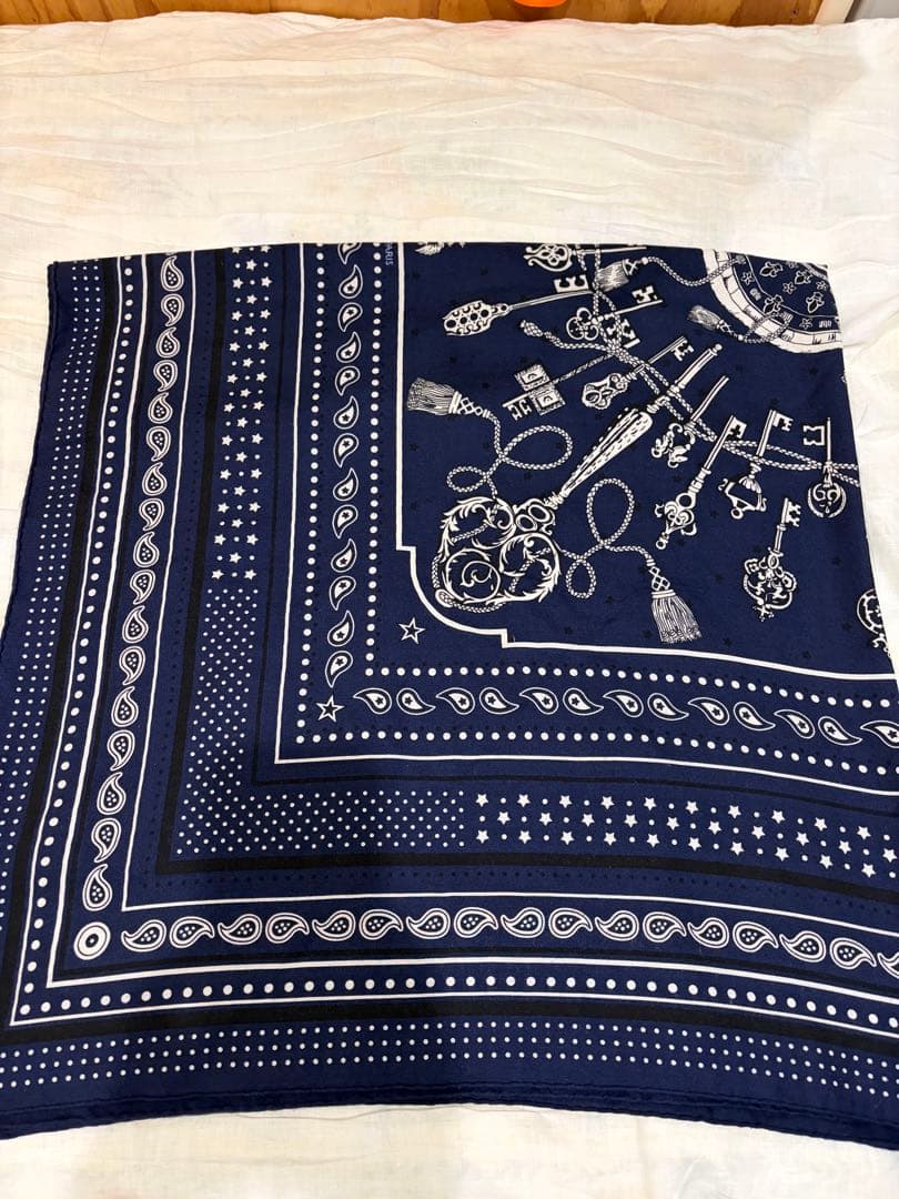 HERMES　エルメス　カレジュアン　レクレバンダナ　カシシル　キー　鍵　140