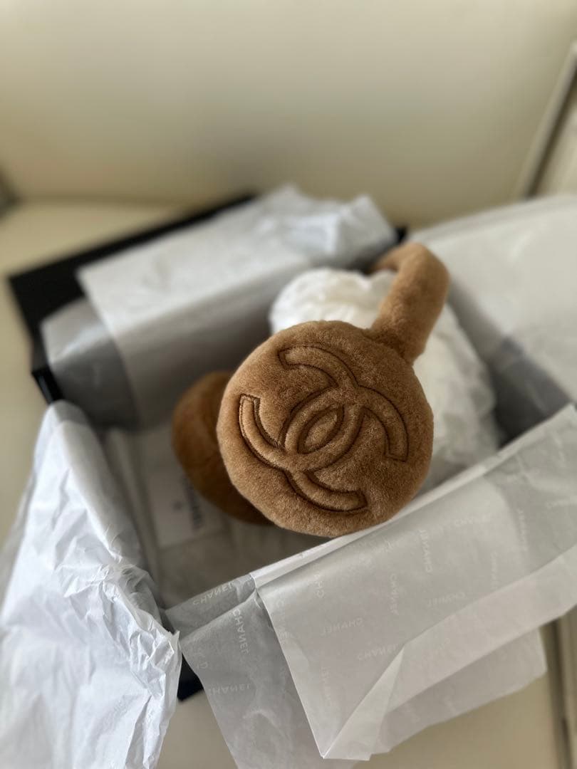 CHANEL ベージュ 耳あて・イヤーマフ
