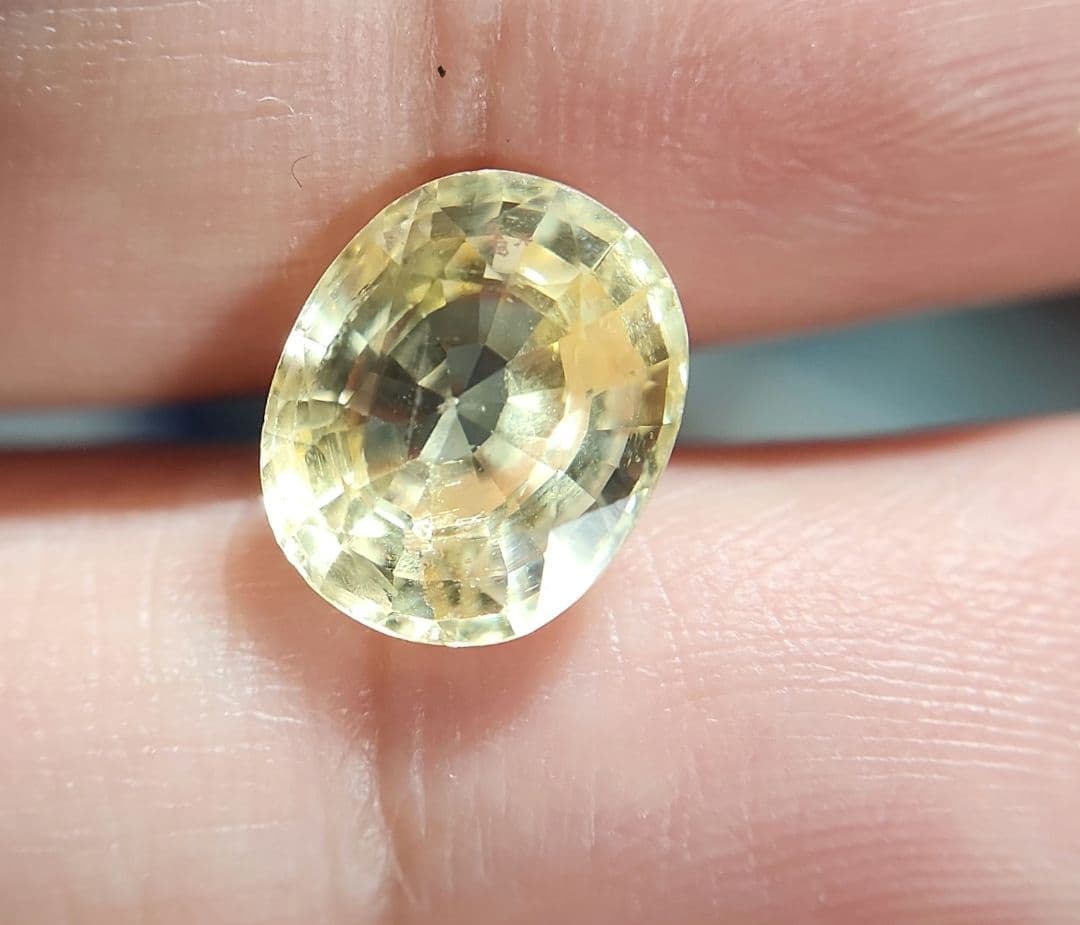 特大天然イエローサファイア 5.095ct
