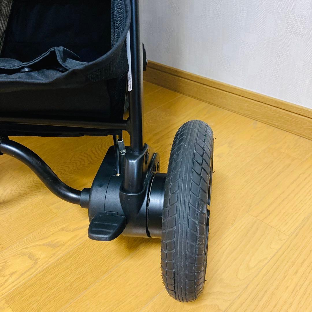 美品高品質アップリカAB型3輪ベビーカー　スムーヴプレミアム　ノーパンクタイヤ