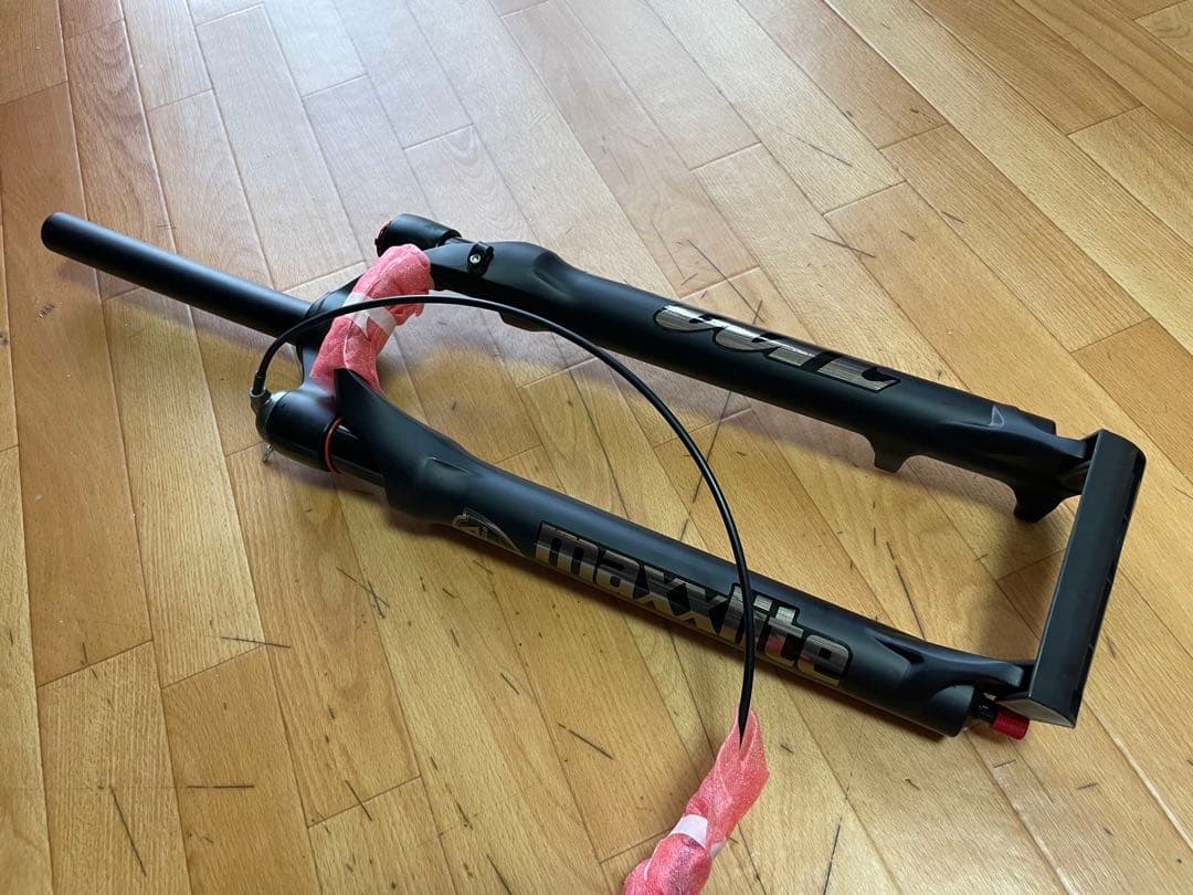 【新品】Maxxiite MTB26インチ用サスペンションフォーク