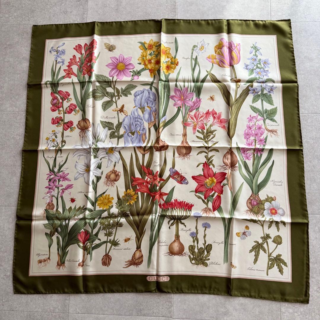 グッチ　大判スカーフ　花柄　ボタニカル　85cm×86cm グリーン　シルク