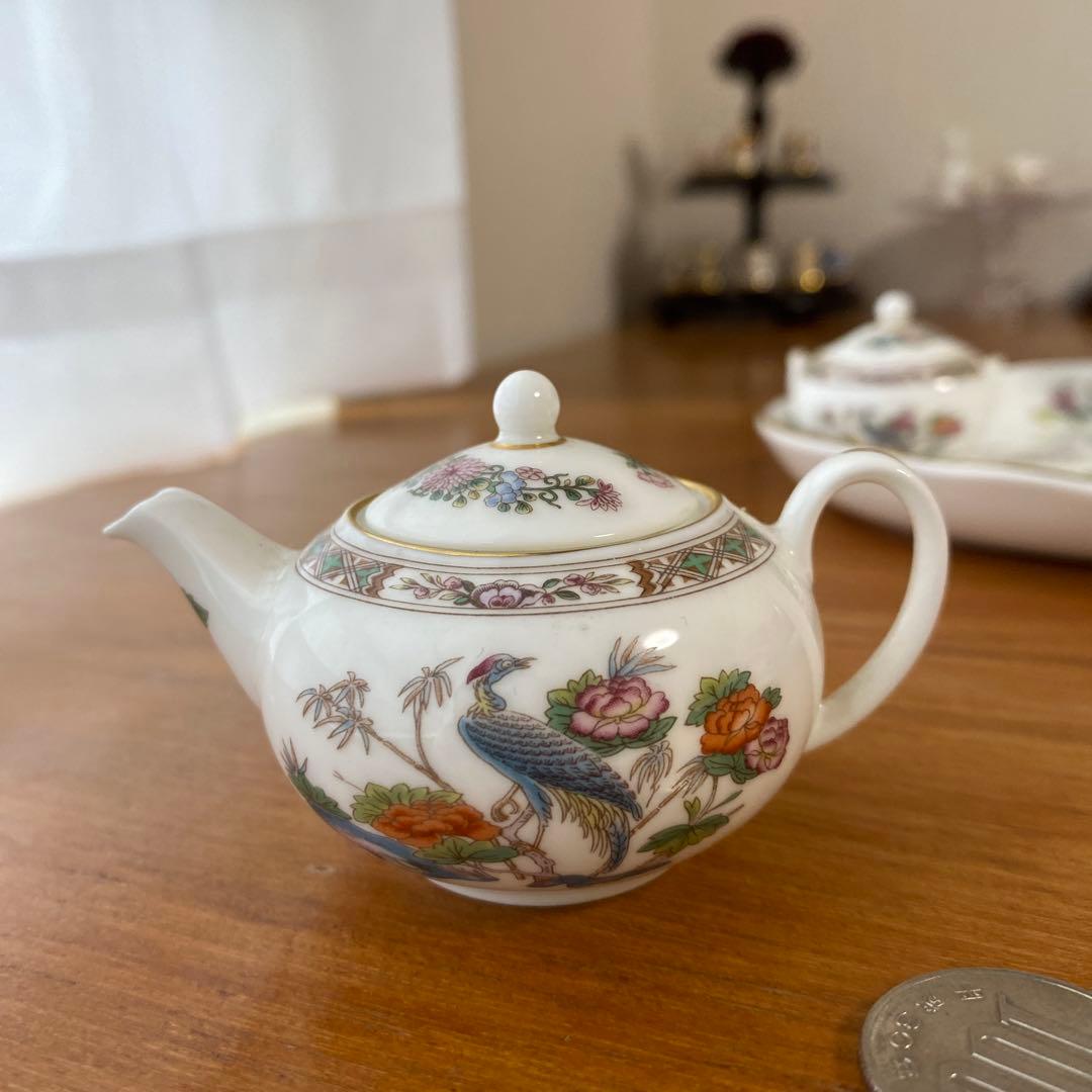 ウェッジウッド　クタニクレーン　ミニチュアセット　黒壺　14ピース