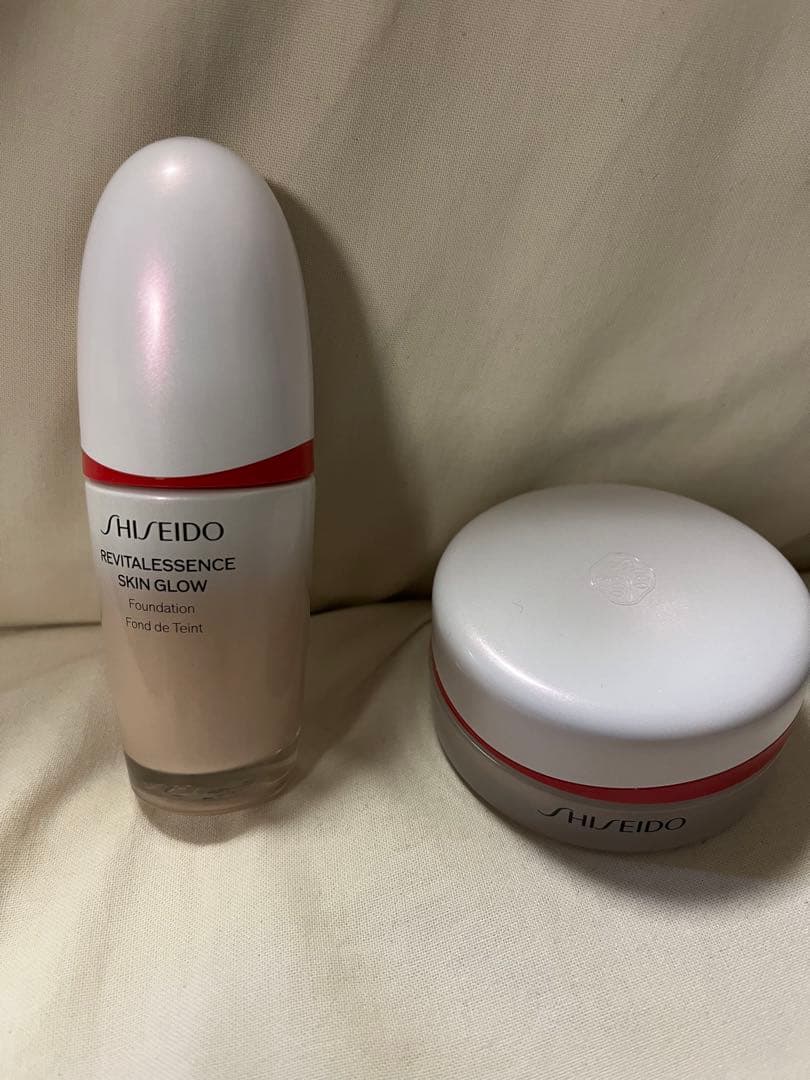 エッセンススキングロウファンデーション220エッセンススキンセッティングパウダー