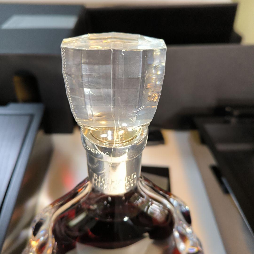 正規品のヘネシー リシャール、未開封、専用箱、外箱 、ギャランティカード付き