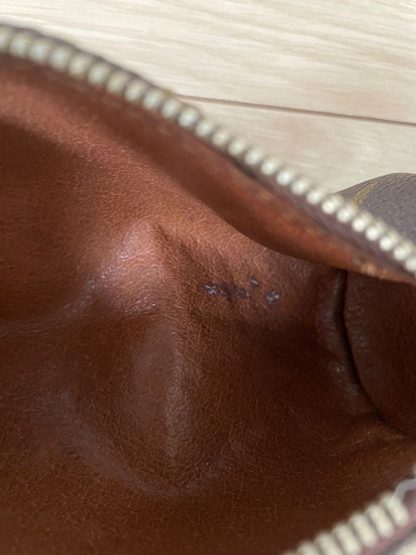 ルイヴィトン Louis Vuitton モノグラムポーチ