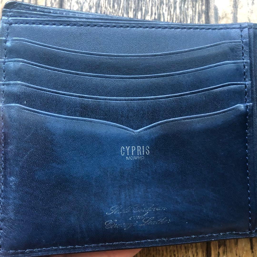 キプリス　ネイビーレザー二つ折り財布