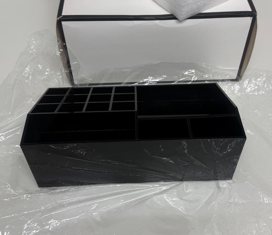CHANEL コスメケース
