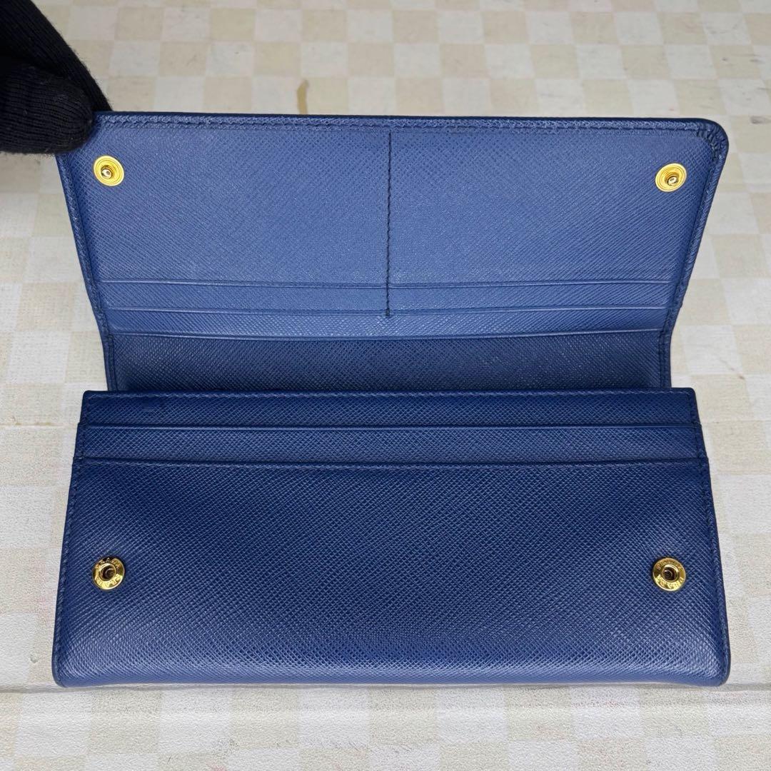 極美品　PRADA プラダ　長財布　二つ折り　M09