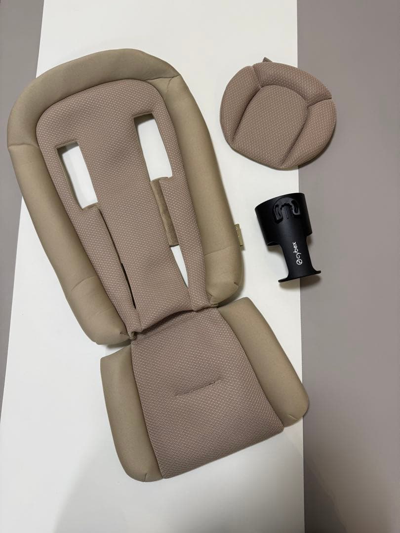 cybex メリオカーボンベビーカー 折りたたみ式