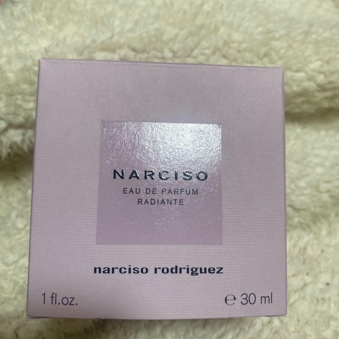 NARCISO RODRIGUEZ オードパルファム 30ml ラディアント