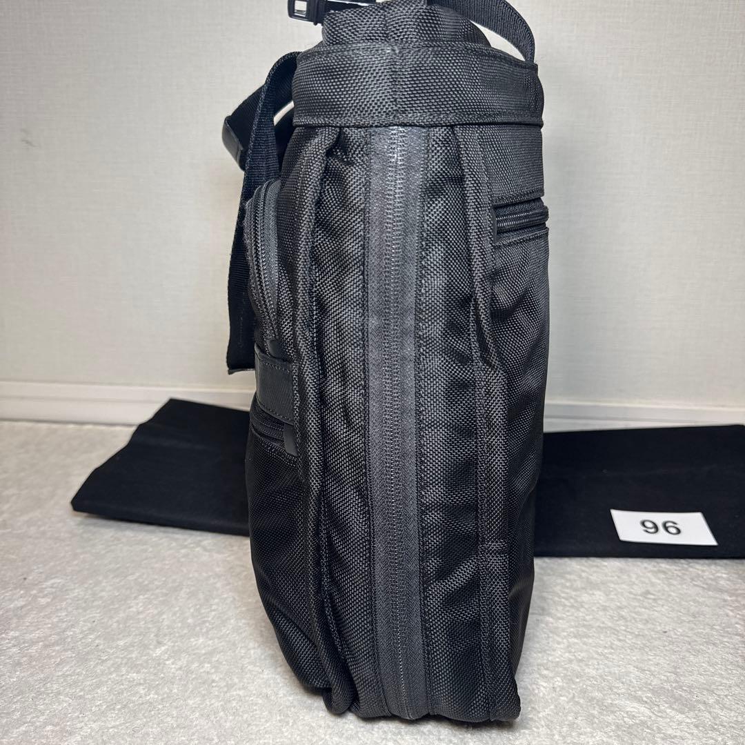96 トゥミ　TUMI トートバッグ　ブラック　マチ拡張　26168D2E