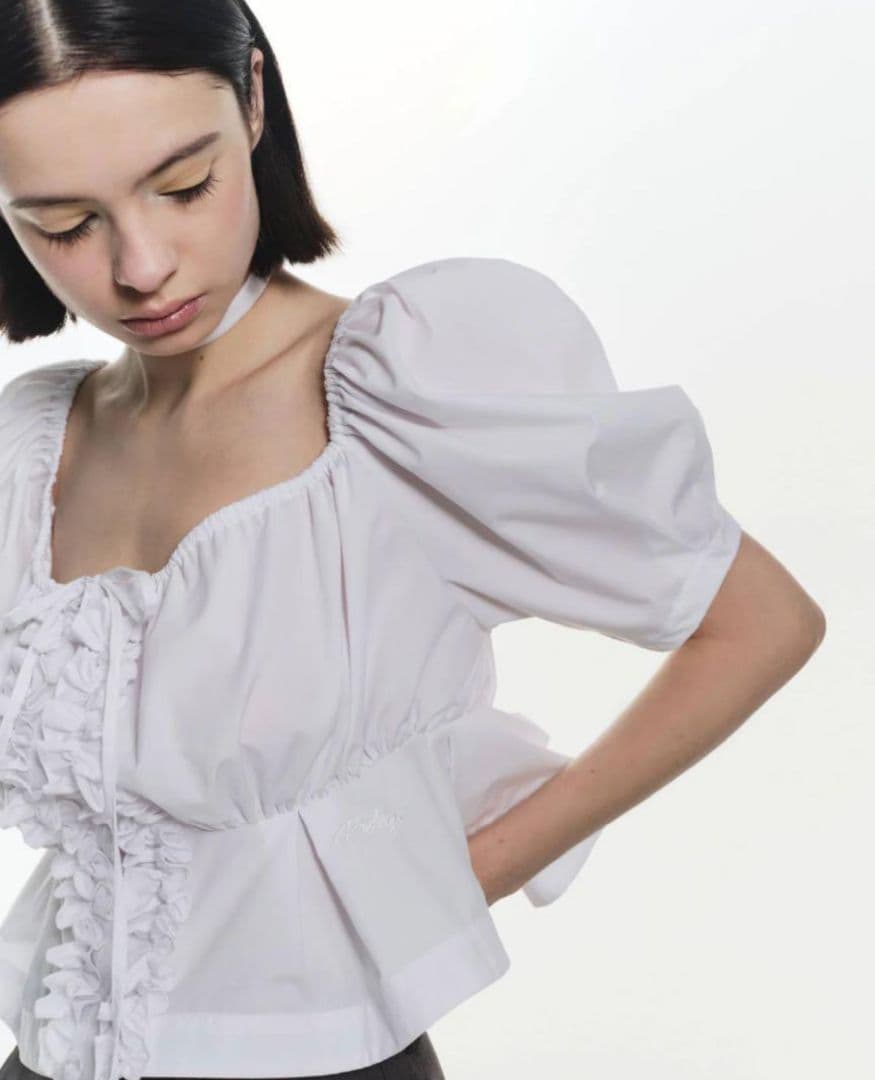 【正規品】 Bibiy CYNTHIA CROPPED BLOUSE