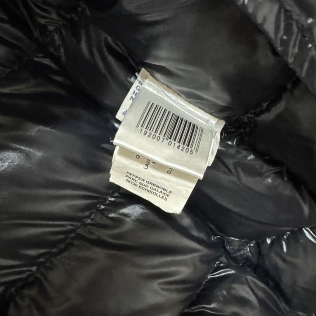 Moncler ブラック ダウンジャケット ショート丈