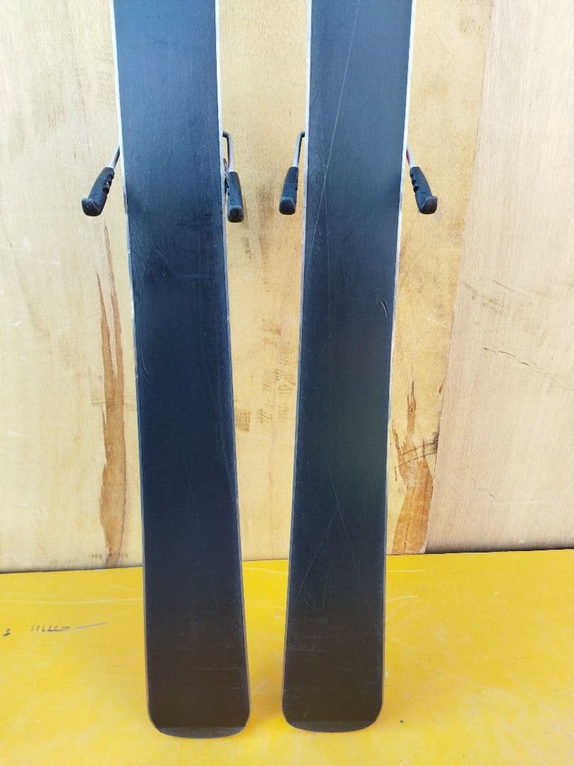 エラン 　ELAN スキー　板 MORPHEO PRO 140 赤・黒・白