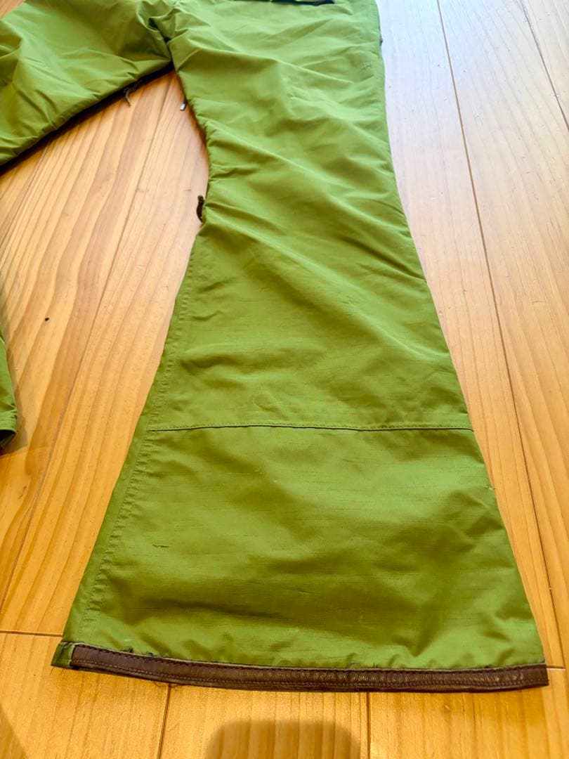 HOLDEN スリム系　Mサイズ　ジャケット・パンツセット　美品