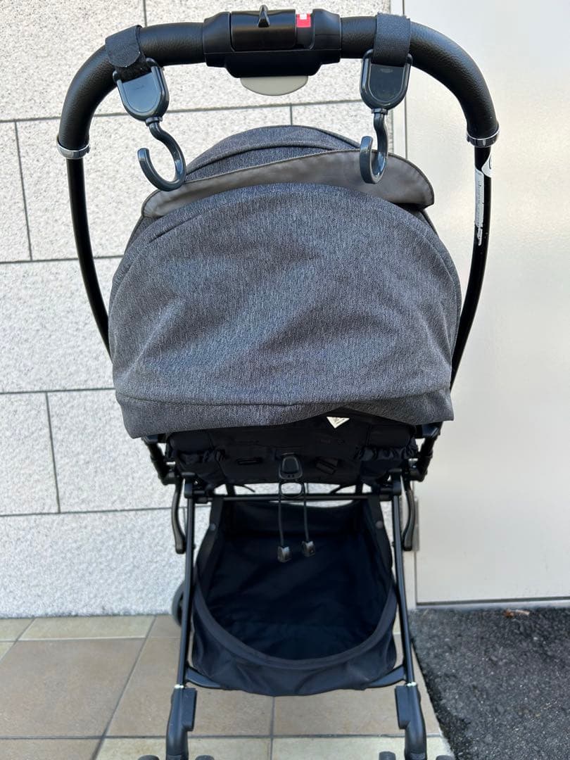 使用期間5ヶ月　アップリカ　ラクーナエアー AD グレー