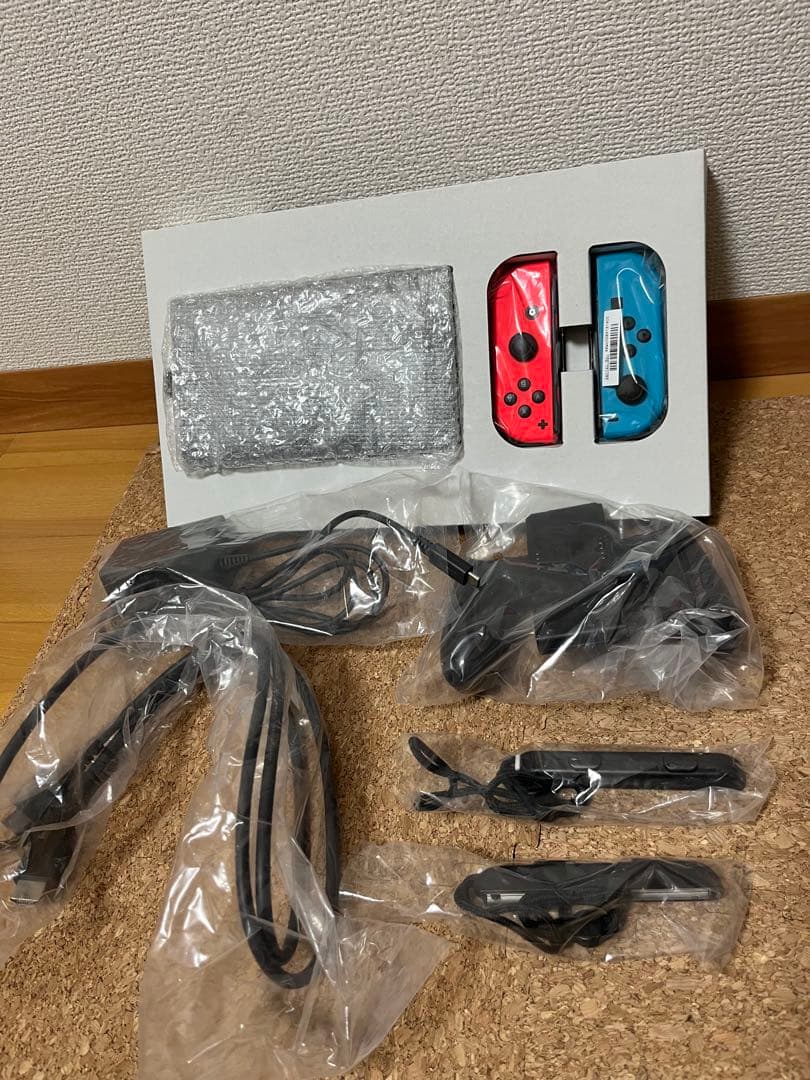 Nintendo Switch 本体 SDカード付 青/赤