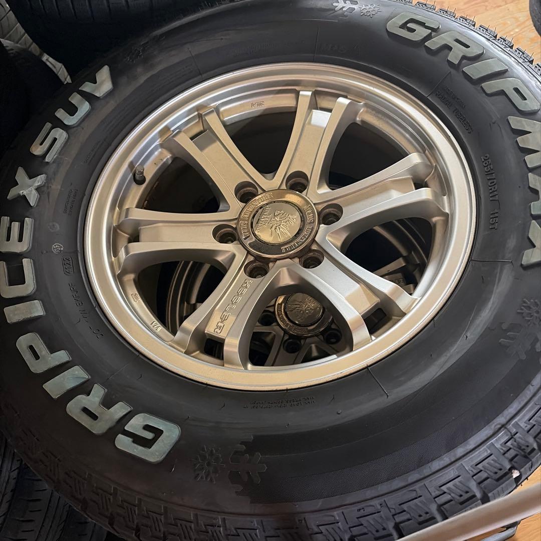 GRIPMAX スタッドレスタイヤ 265/70R17 115T