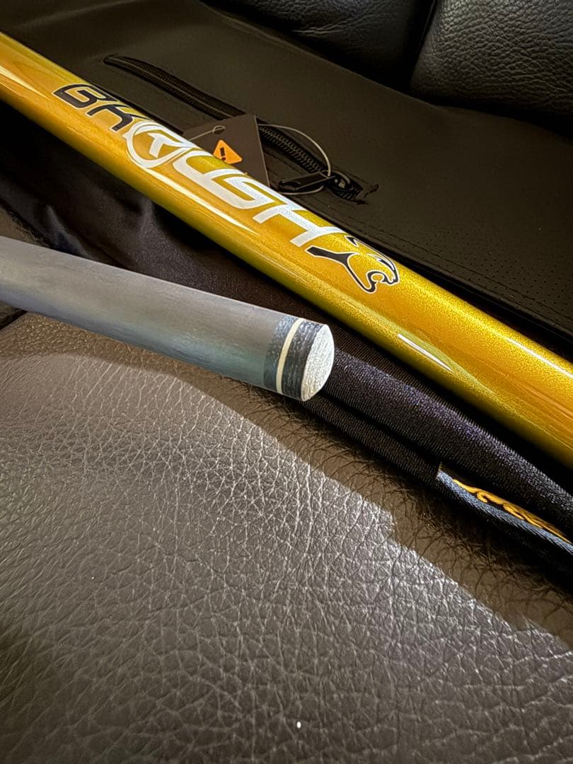 PREDATOR BK RUSH GOLD NO WRAP ビリヤードキュー