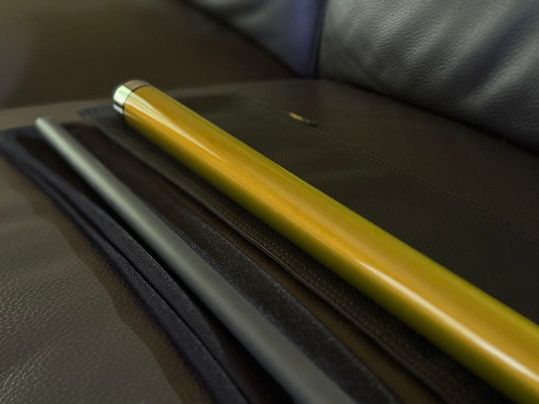 PREDATOR BK RUSH GOLD NO WRAP ビリヤードキュー