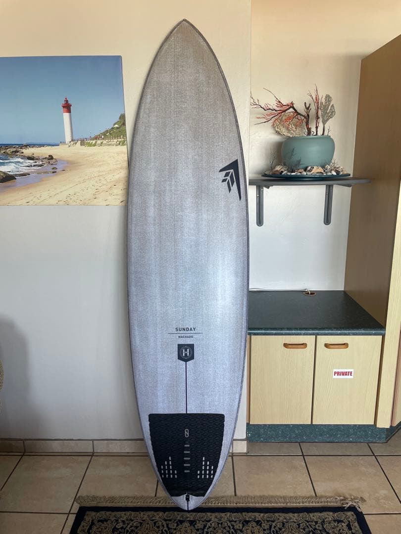 サーフボード　Sunday Volcanic サンディポルカニック