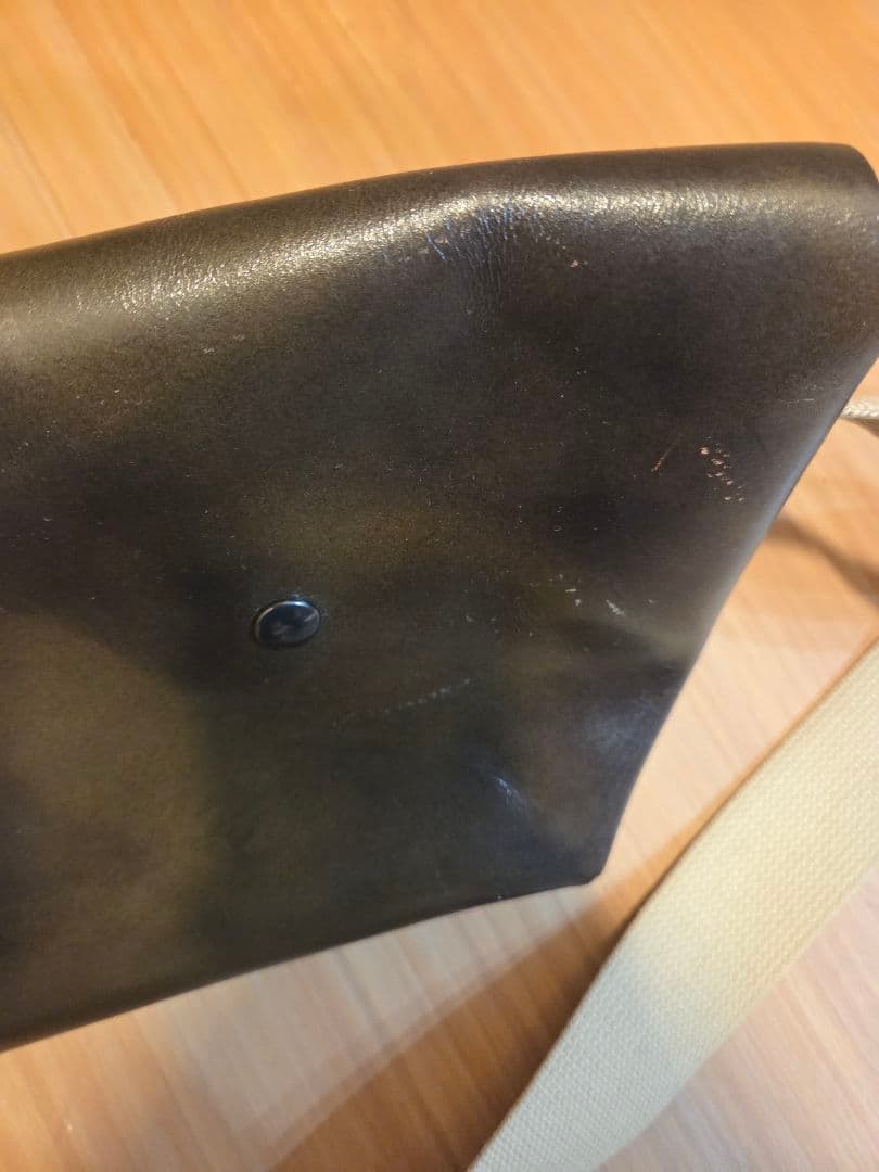 uni&co レザーメッセンジャーバッグ 深緑 カーキ ユニアンドコー ②