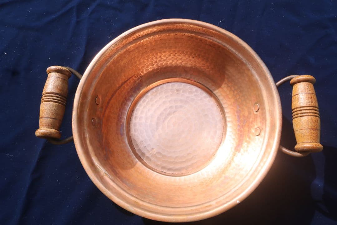 メキシコ　銅製 両手鍋 直径約25cm 木製ハンドル付き　値下げ