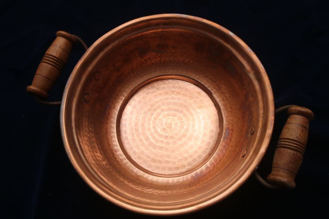 メキシコ　銅製 両手鍋 直径約25cm 木製ハンドル付き　値下げ