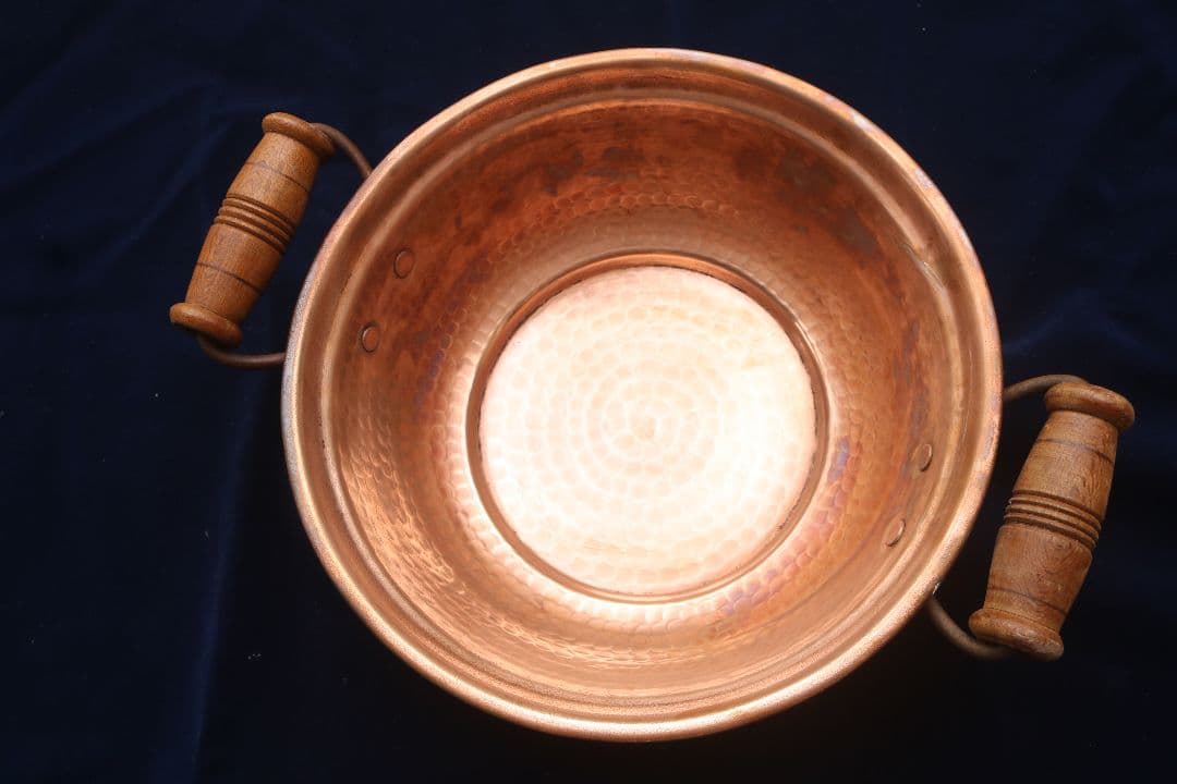 メキシコ　銅製 両手鍋 直径約25cm 木製ハンドル付き　値下げ