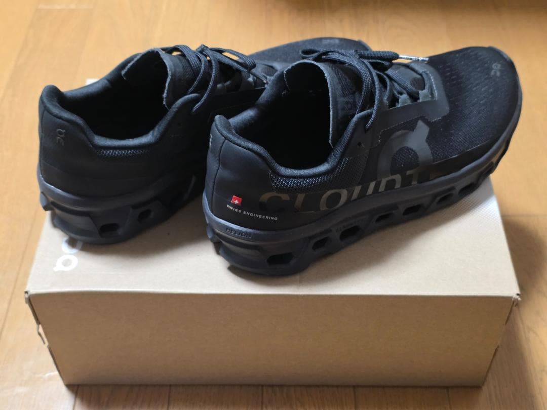 On CloudMonster black 28.0 中古