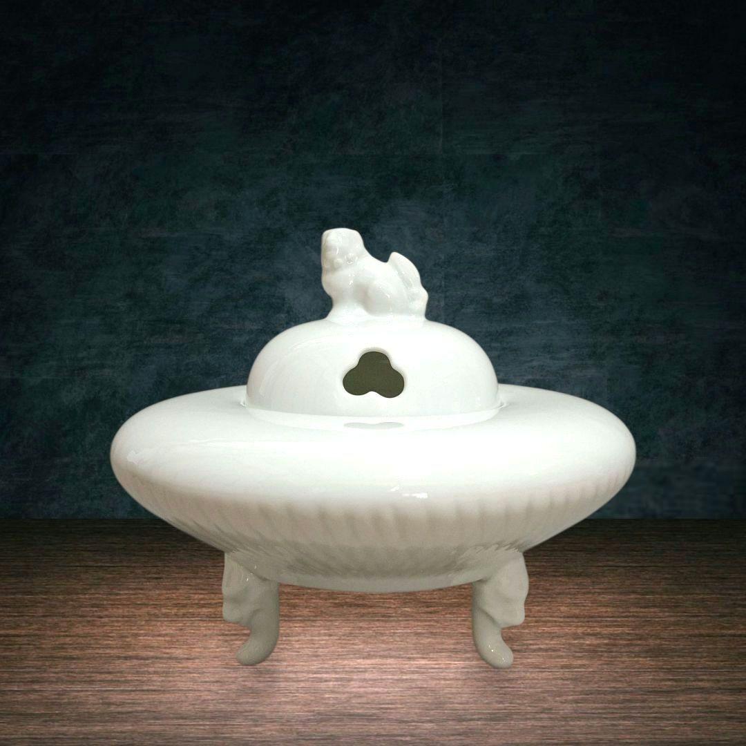 有田焼　香炉　白磁　お香　インテリア　置物　伊作窯　未使用品　獅子　三足　骨董