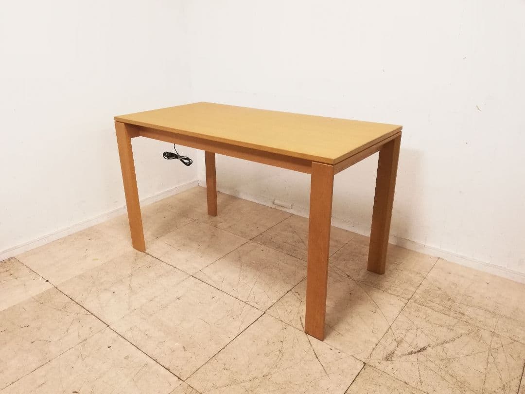 モデルルーム展示品 カリモク家具 オーク材 ダイニングテーブル