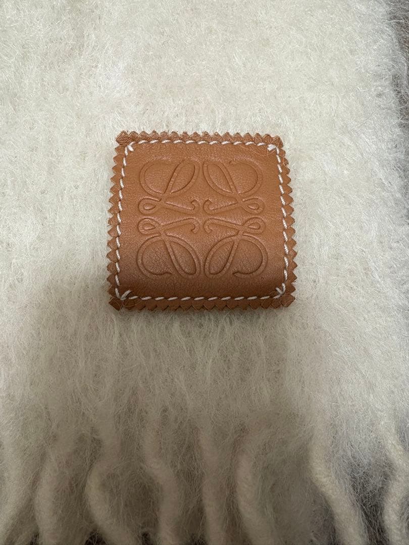 LOEWE モヘアマフラー　ホワイト