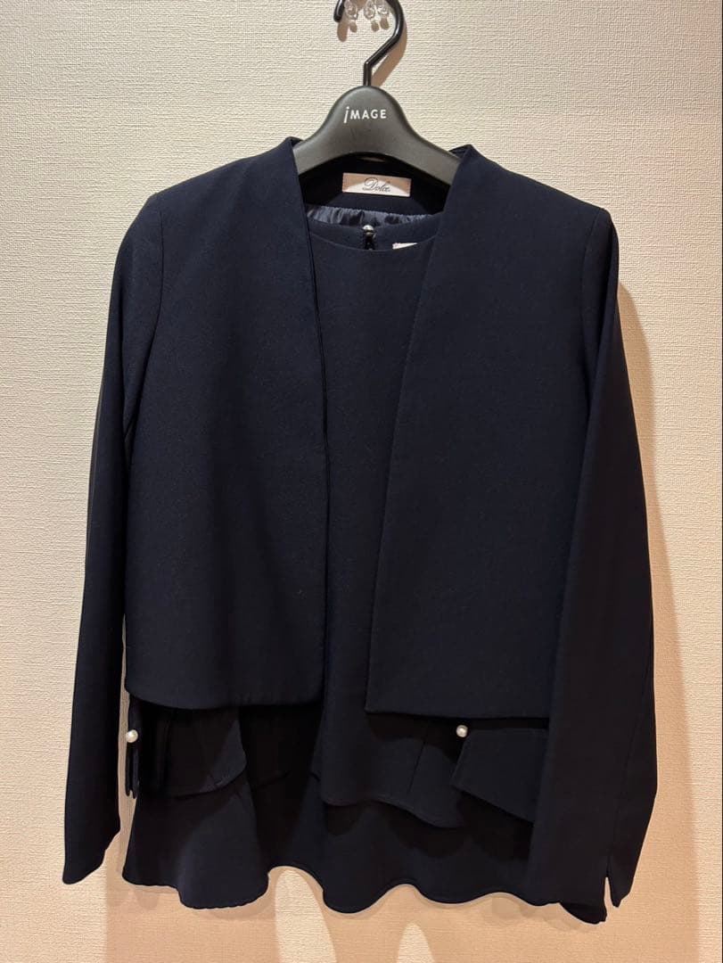 Maison de dolce.レディース セレモニースーツ 紺色 セットアップ