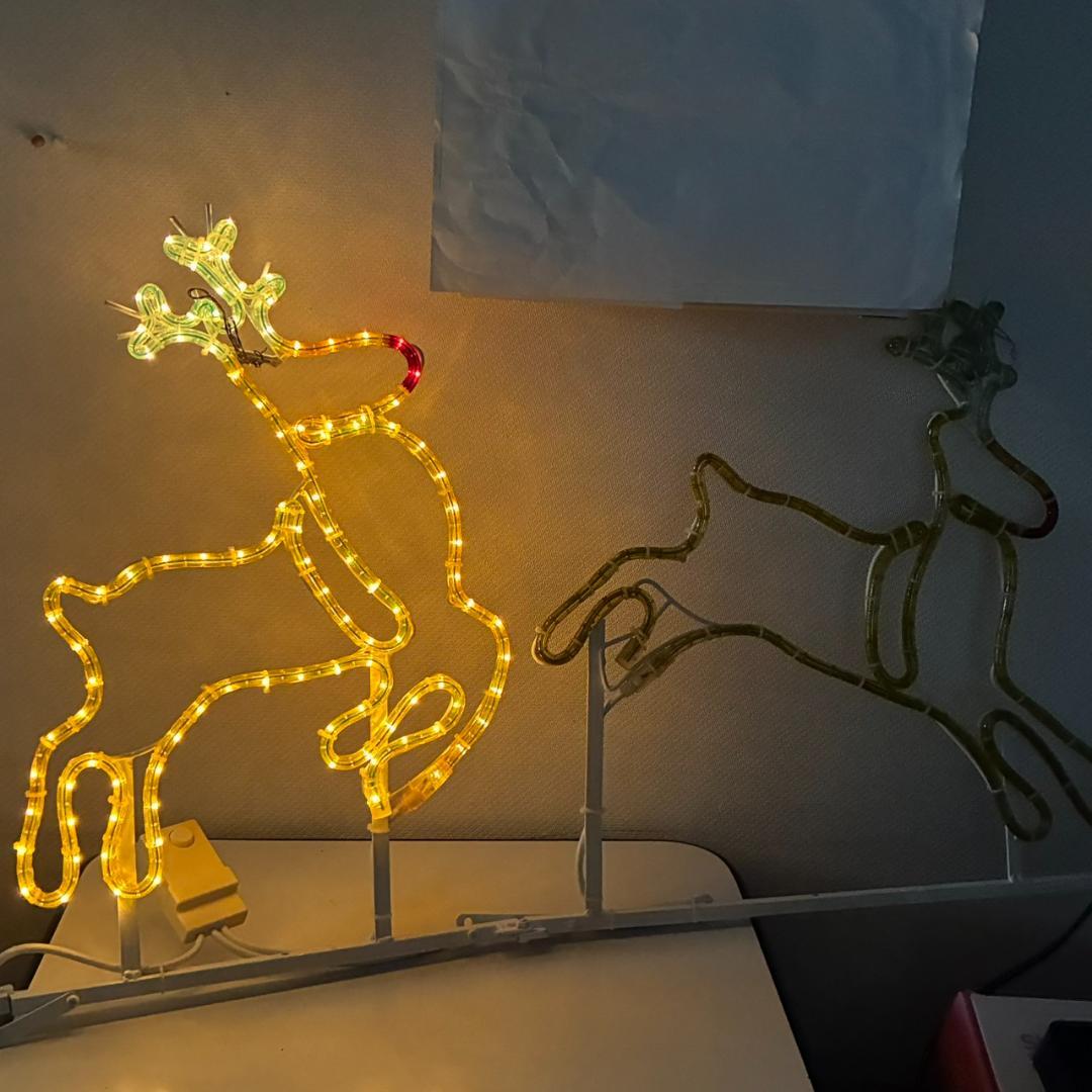 クリスマス　サンタクロースとトナカイ　動くモチーフ　25247