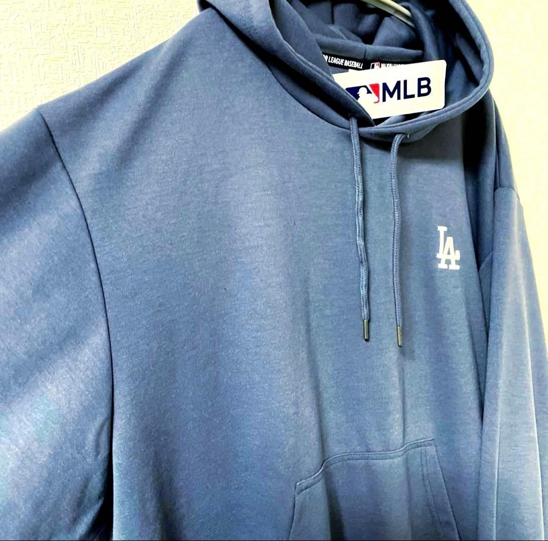 新品　ドジャース　 パーカー　スウェット　刺繍ロゴ　バックプリント　3L