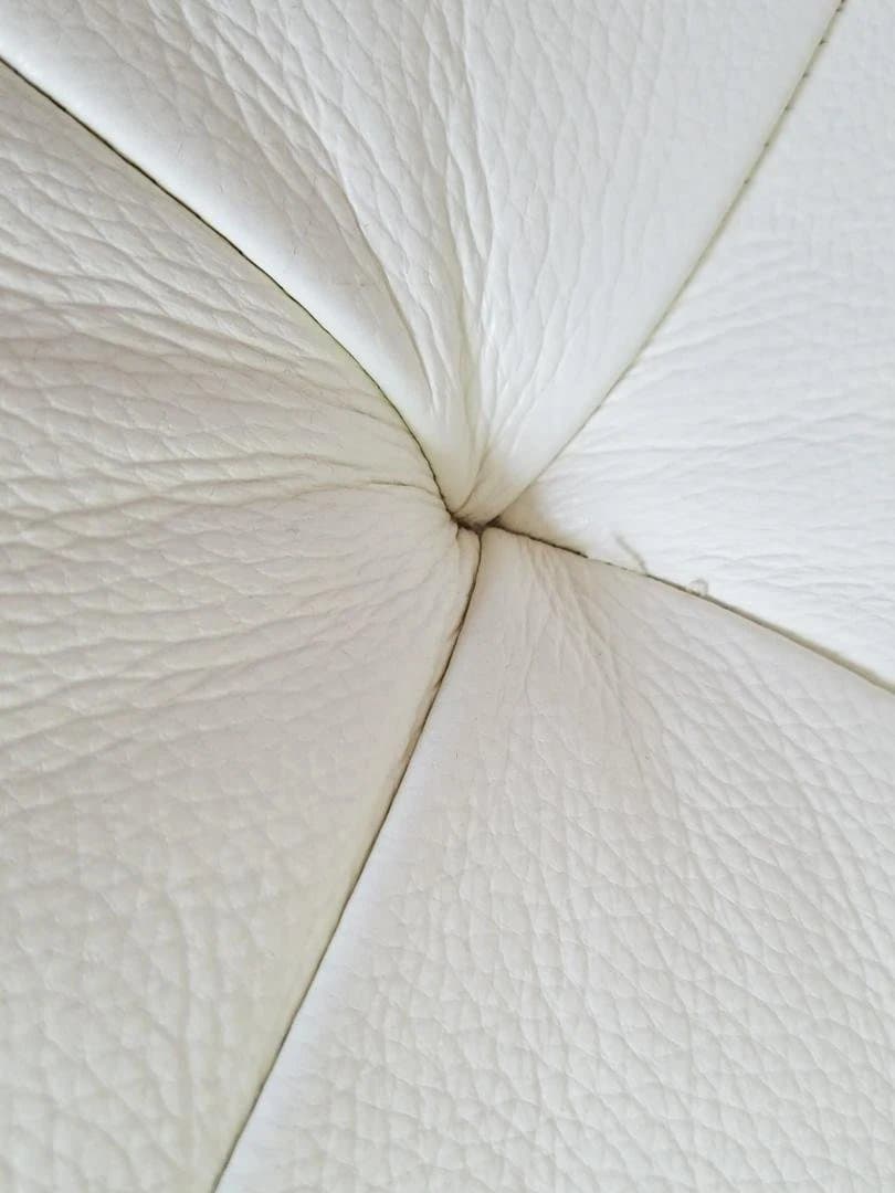 ②IDC 大塚家具 本革 オットマン L/Sコンフォート ホワイト レザー 中古