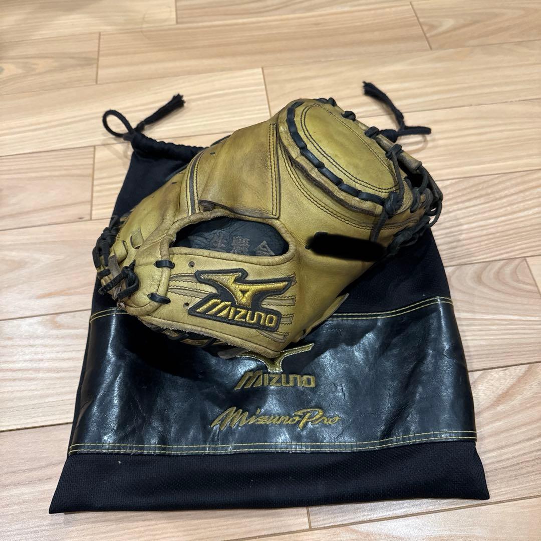 硬式用オーダーキャッチャーミット阿部慎之助選手モデル