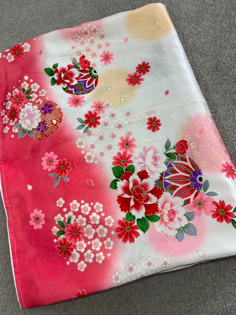 新品★七五三　きものと長襦袢　2点　四つ身　正絹（表地のみ）　C08