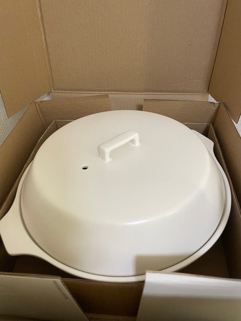 【新品未使用・箱付】KAKOMI 直火土鍋 2.5L ホワイト