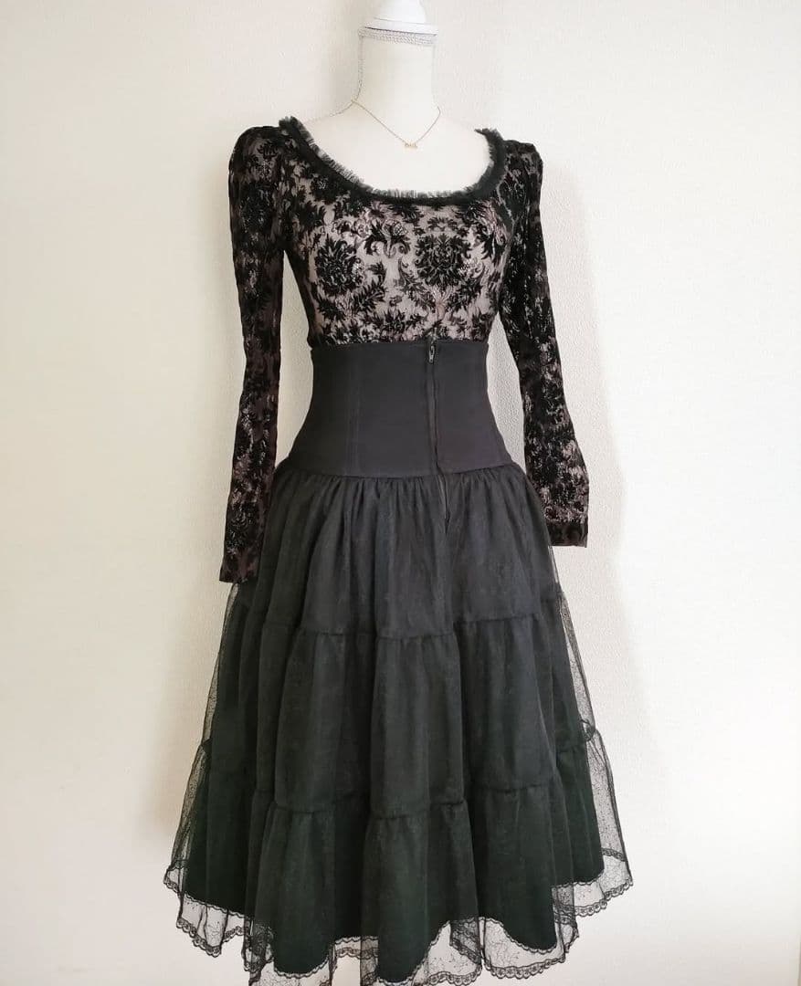 スカート Lily Sunocoff Romantic picnic petticoat