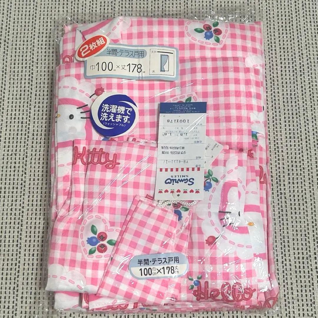 レア★新品 サンリオ　キティ　カーテン ￼ 100×178㎝￼2枚