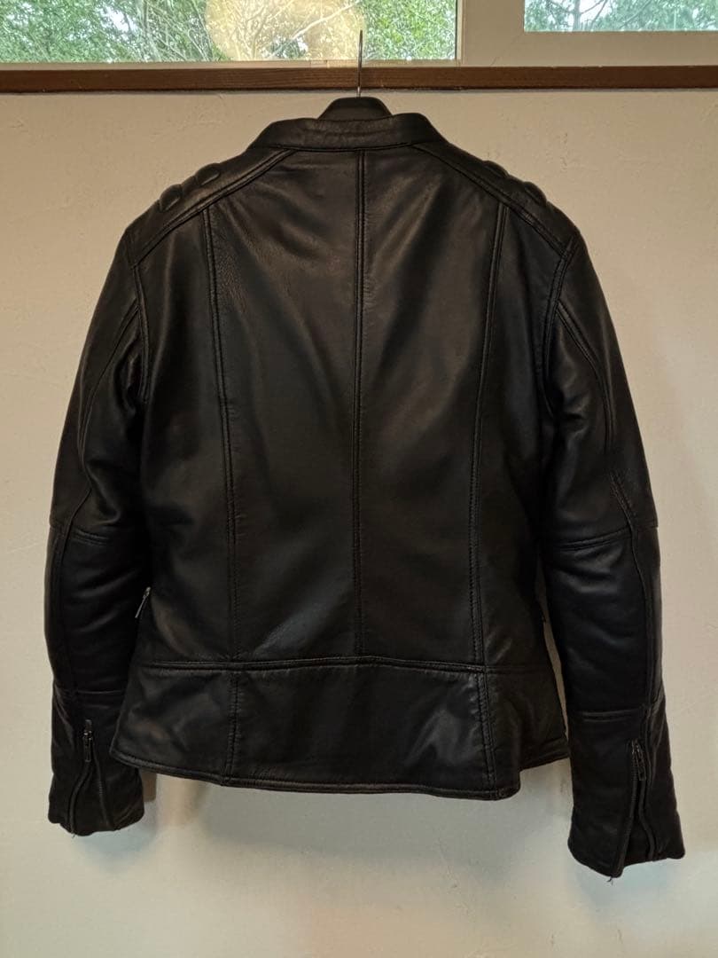 デグナー　FRAU DEGNER ブラックレザージャケット フード付き