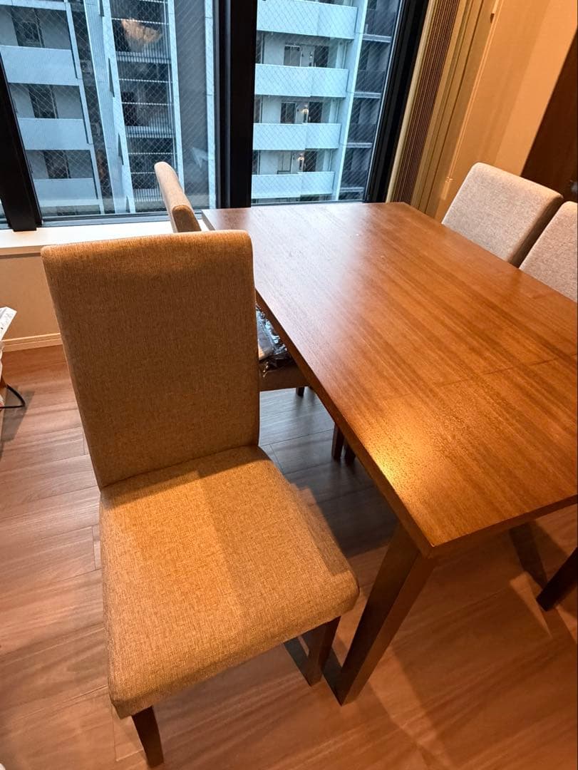 【今月末削除値下げ交渉OK】ダイニングテーブル　チェア　5点セット
