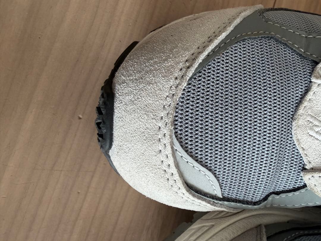 [ニューバランス 2002R (ゴアテックス) 23cm