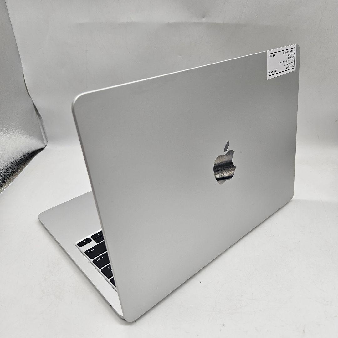 Macbook Air 2022 • Apple M2 | 24GB | 1TB