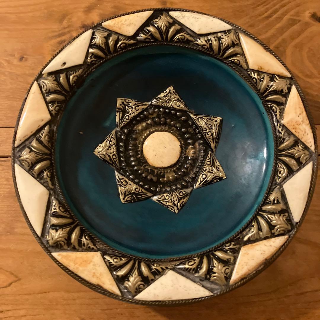 モロッコ　アンティーク皿　壁掛け穴あり