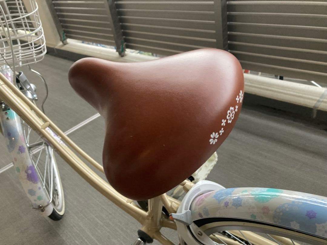 リコリーナ　シティサイクル ベージュ 24インチ